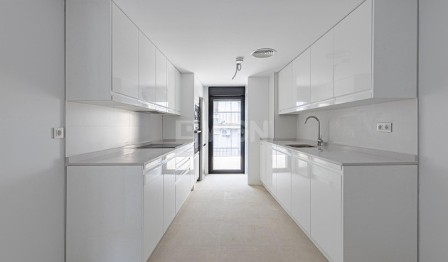 Nowy budynek - Daszek - Murcia - Centro