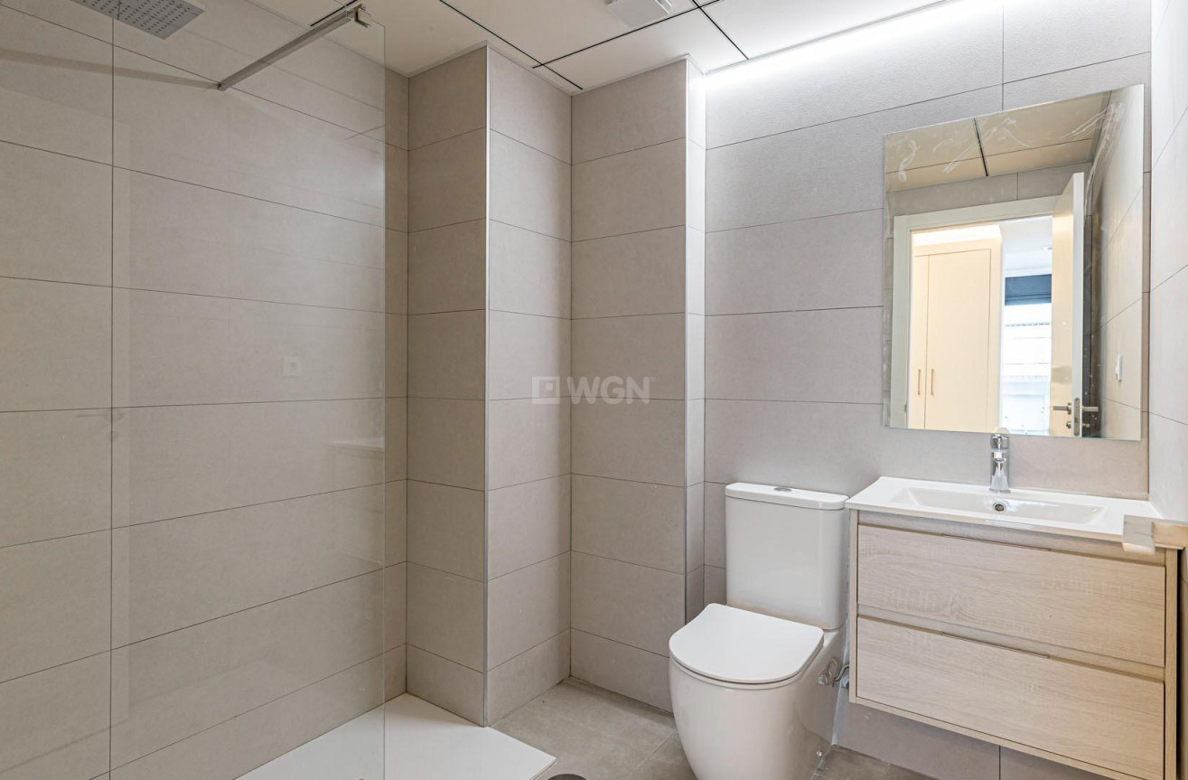 Nowy budynek - Daszek - Murcia - Centro