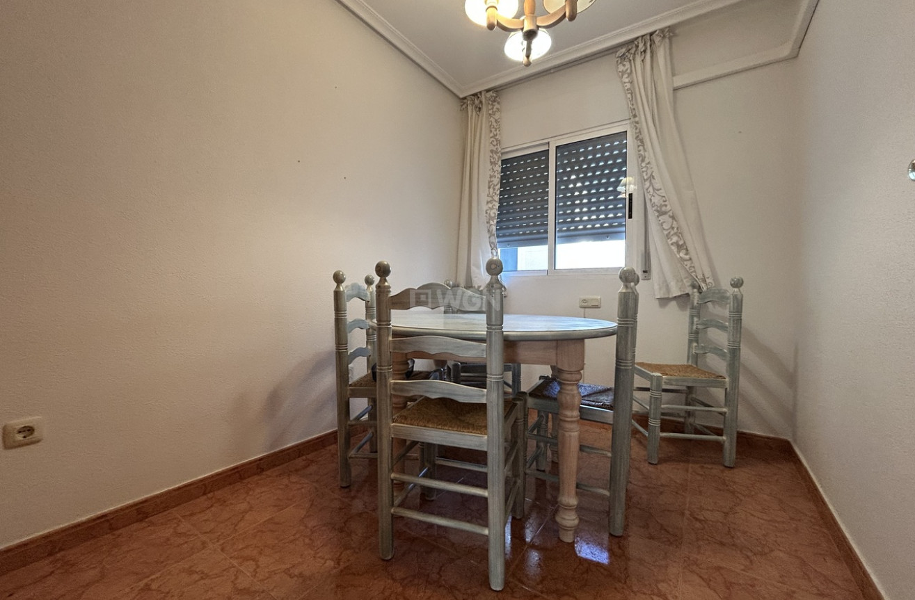 Odsprzedaż - Kamienica - Torre de la Horadada - Costa Blanca