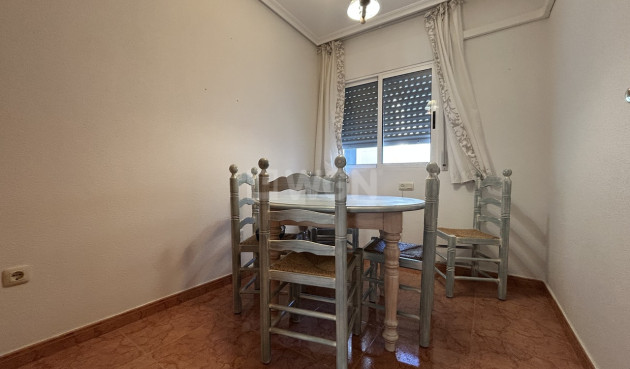 Odsprzedaż - Kamienica - Torre de la Horadada - Costa Blanca