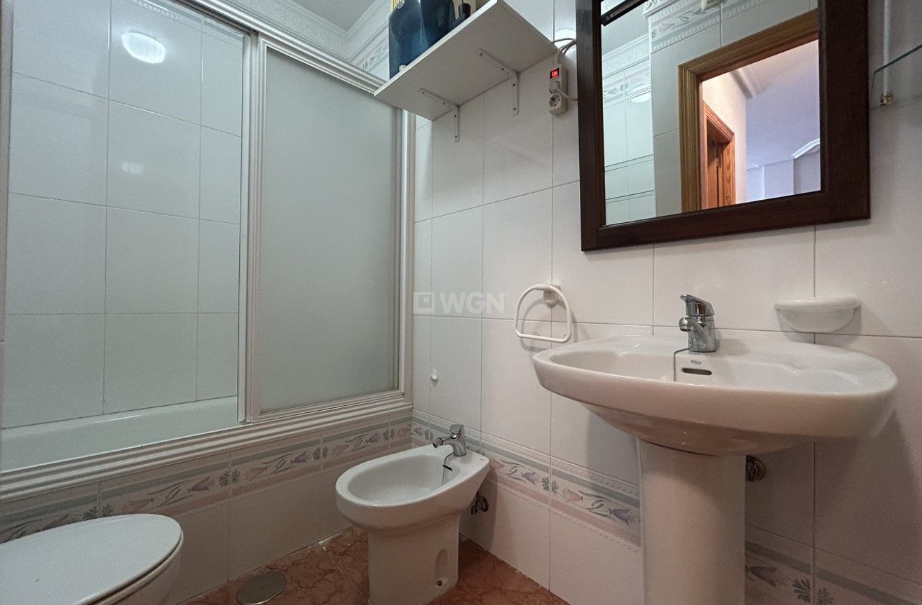 Odsprzedaż - Kamienica - Torre de la Horadada - Costa Blanca