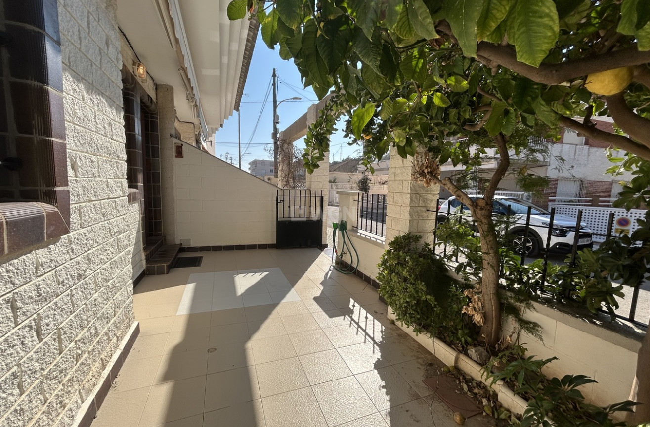 Odsprzedaż - Kamienica - Torre de la Horadada - Costa Blanca