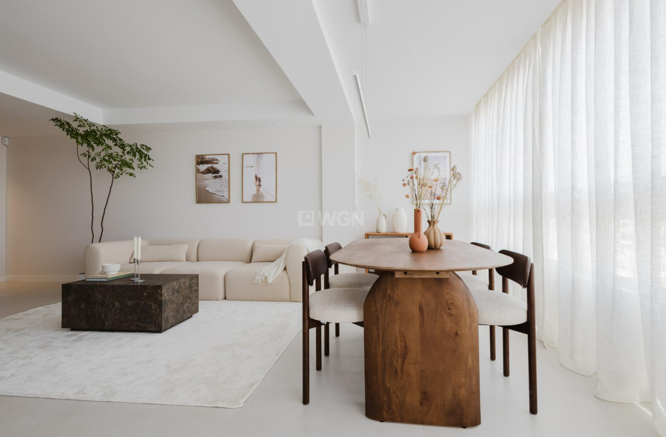 Odsprzedaż - Mieszkanie w bloku - Torrevieja - Costa Blanca