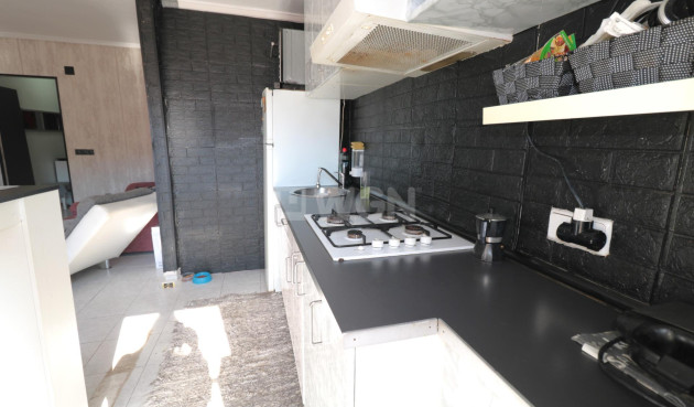 Resale - Apartment / flat - Torrevieja - El Molino