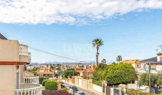 Odsprzedaż - Villa - Torrevieja - aguas nuevas