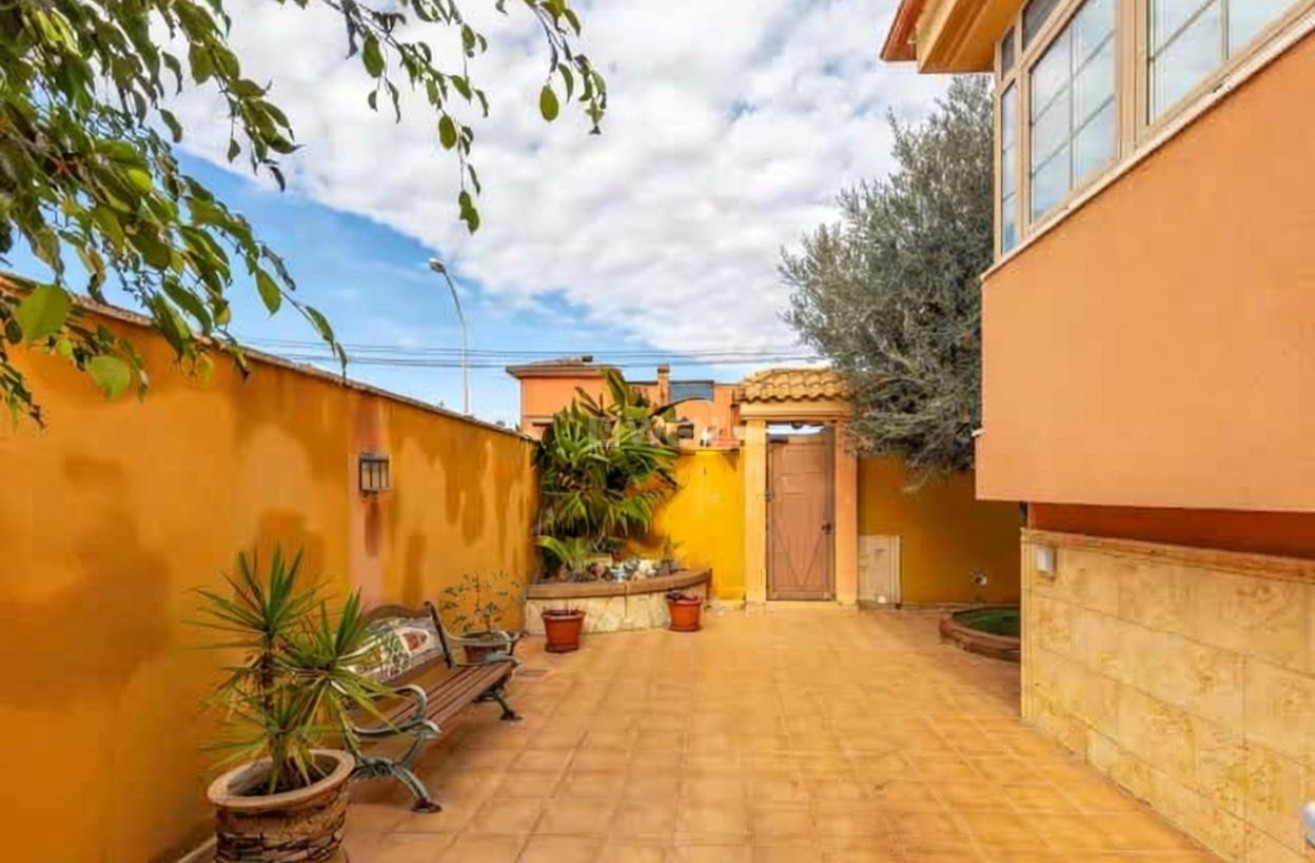 Odsprzedaż - Villa - Torrevieja - aguas nuevas