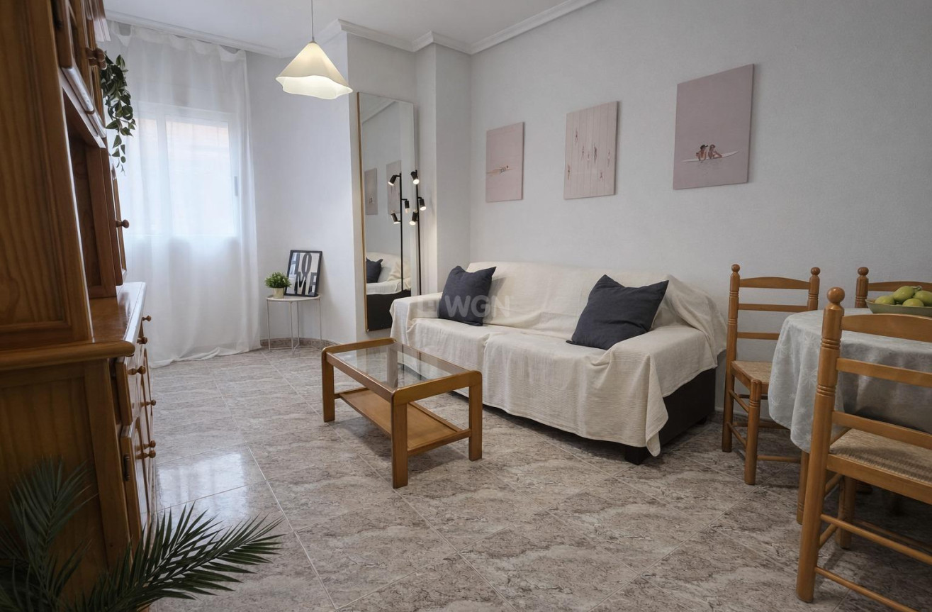 Resale - Apartment / flat - Torrevieja - Centro - Muelle Pesquero