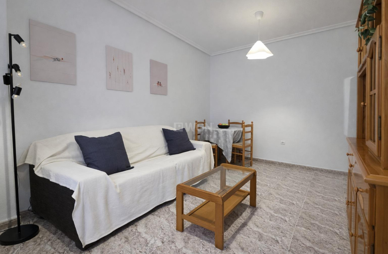 Resale - Apartment / flat - Torrevieja - Centro - Muelle Pesquero