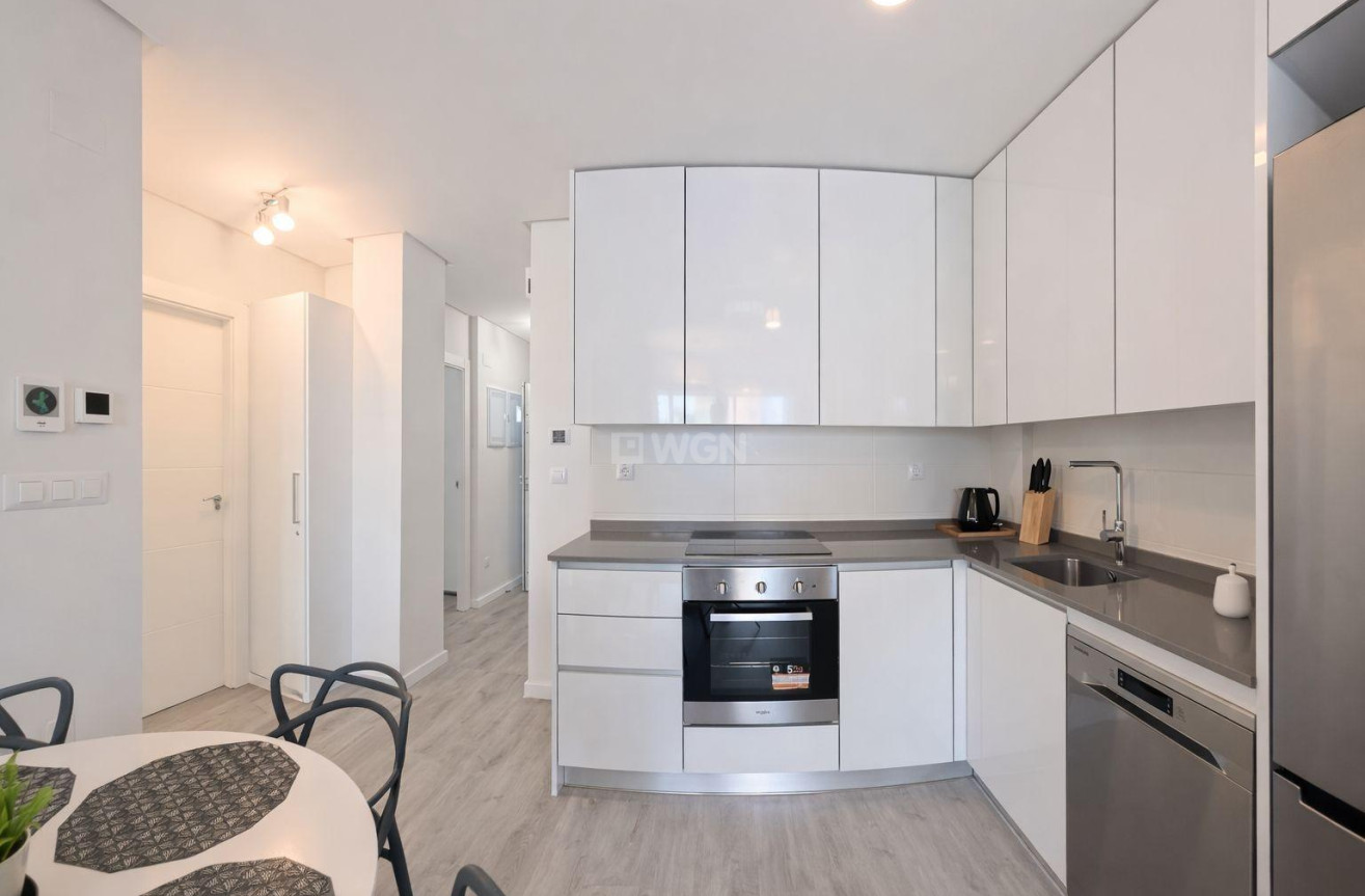 Odsprzedaż - Mieszkanie w bloku - Orihuela Costa - Villamartín