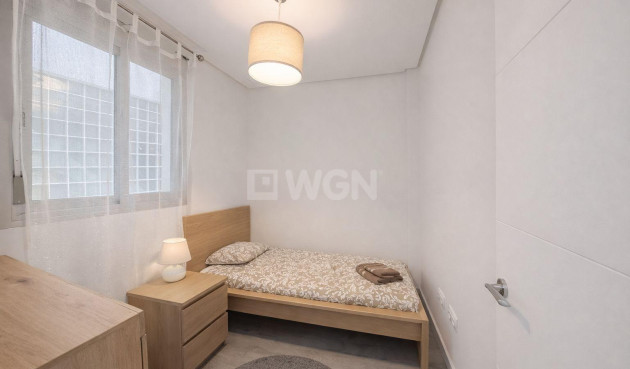 Odsprzedaż - Mieszkanie w bloku - Orihuela Costa - Villamartín