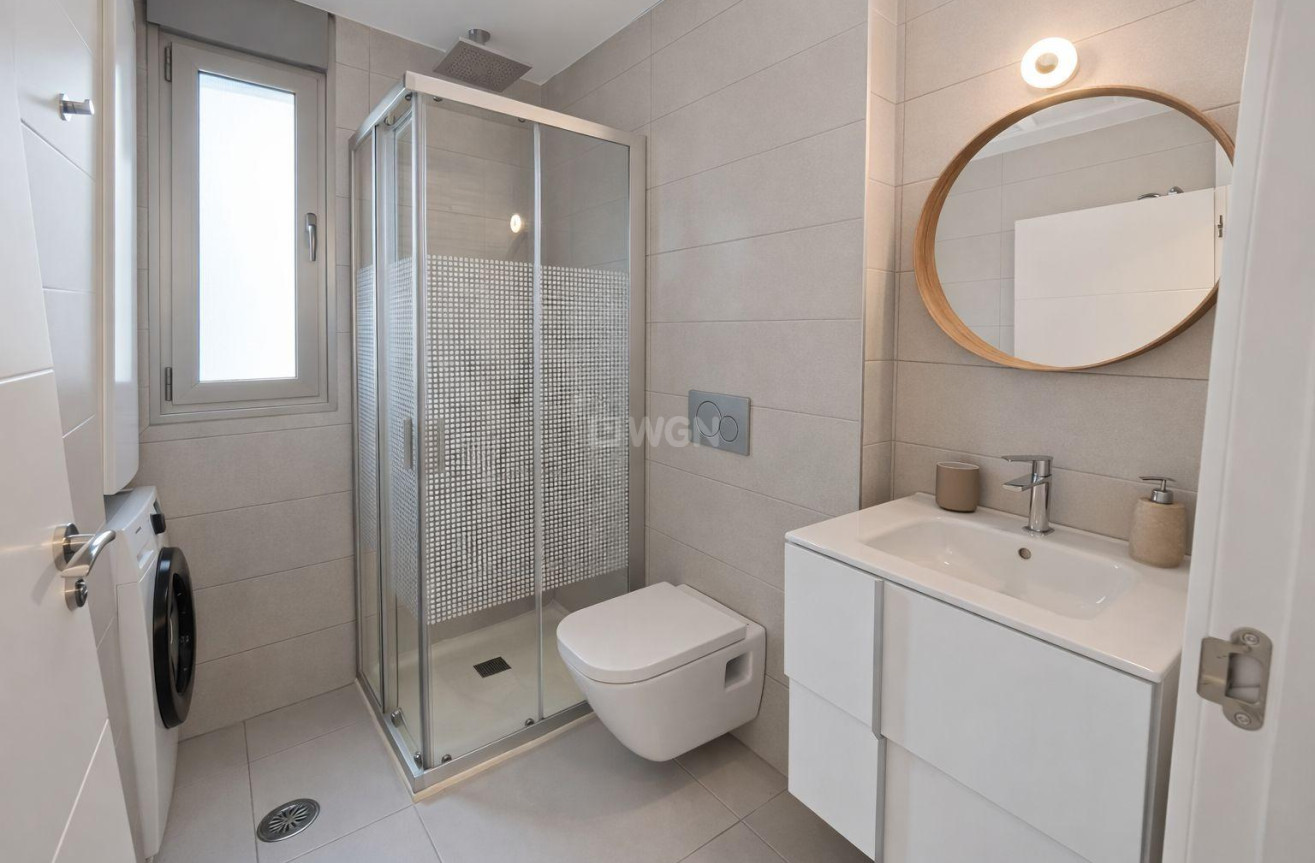 Odsprzedaż - Mieszkanie w bloku - Orihuela Costa - Villamartín