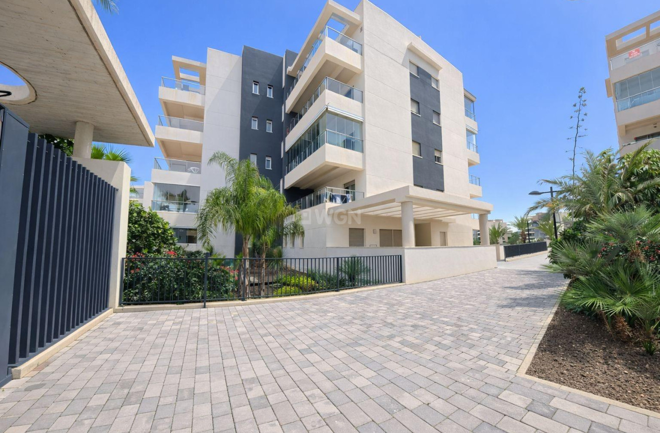 Odsprzedaż - Mieszkanie w bloku - Orihuela Costa - Villamartín