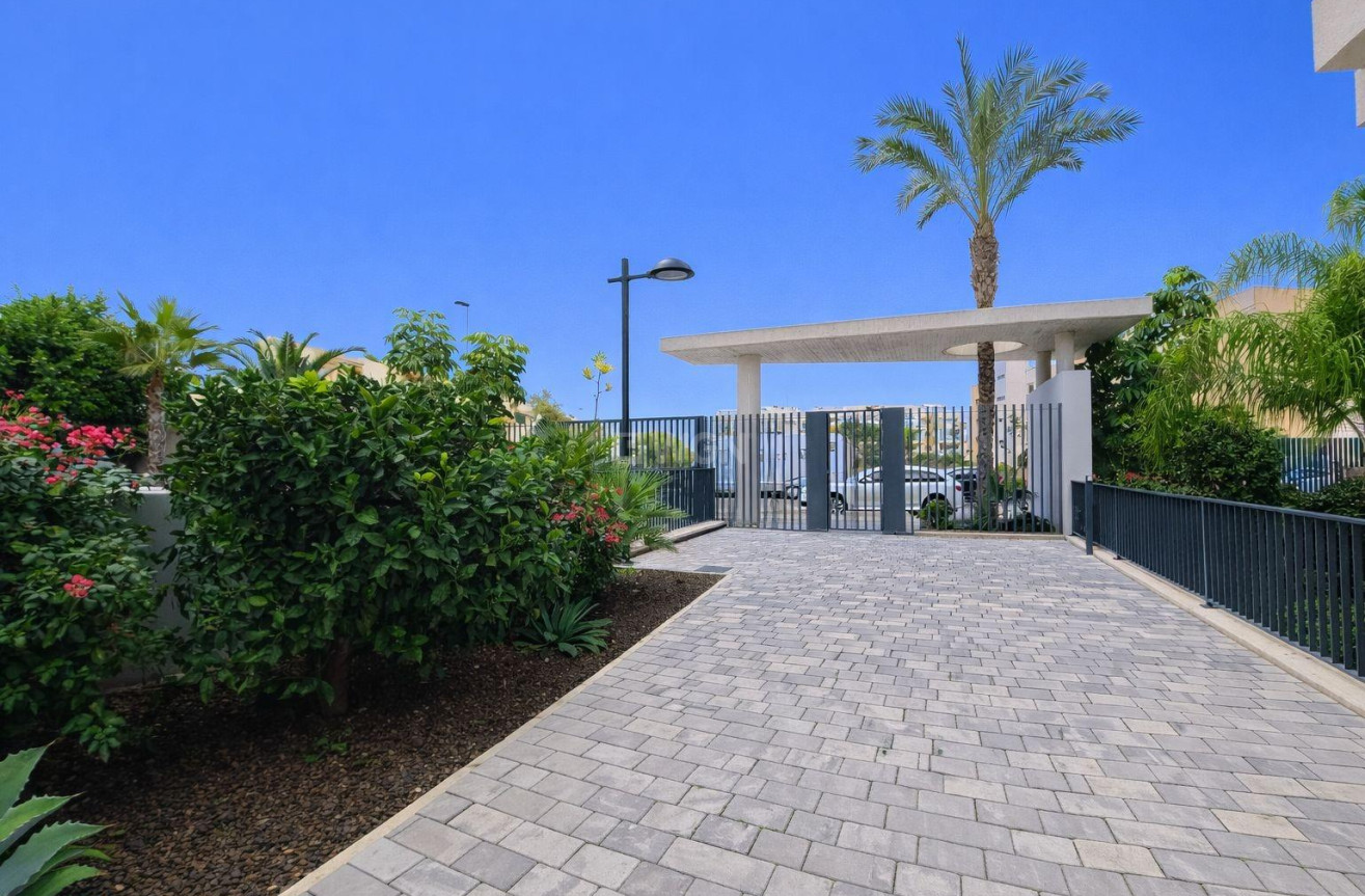 Odsprzedaż - Mieszkanie w bloku - Orihuela Costa - Villamartín