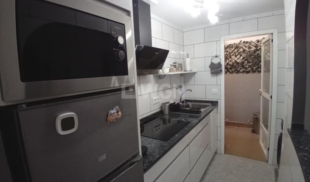 Odsprzedaż - Mieszkanie w bloku - Puerto de Mazarron - Paseo