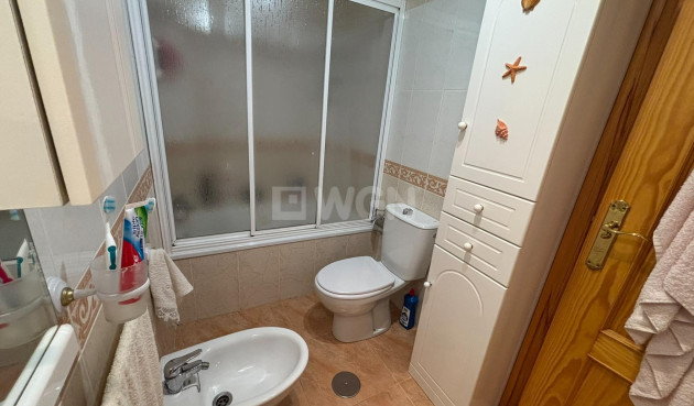 Resale - Apartment / flat - Torrevieja - Playa de los Locos