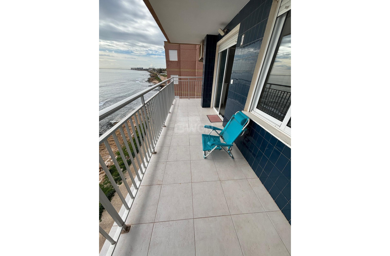 Reventa - Apartamento / piso - Torrevieja - Playa De Los Naufragos