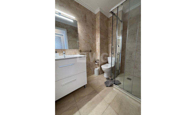 Reventa - Apartamento / piso - Torrevieja - Playa De Los Naufragos