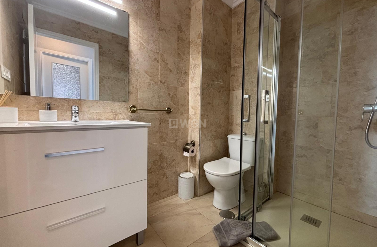 Reventa - Apartamento / piso - Torrevieja - Playa De Los Naufragos