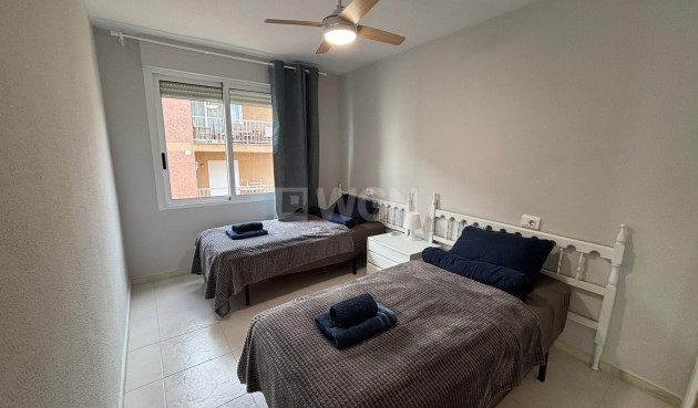 Reventa - Apartamento / piso - Torrevieja - Playa De Los Naufragos