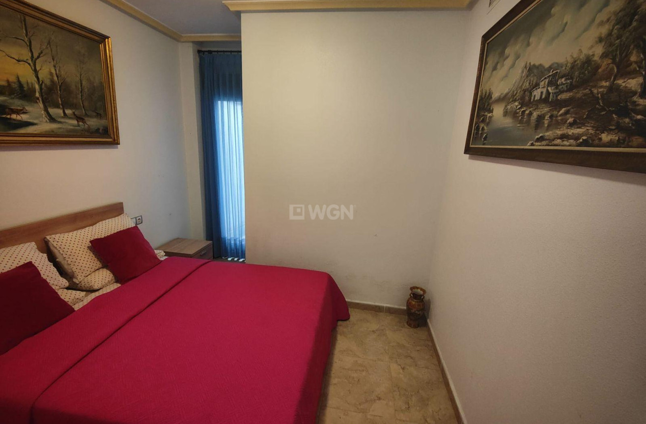 Odsprzedaż - Mieszkanie w bloku - Torrevieja - La Mata