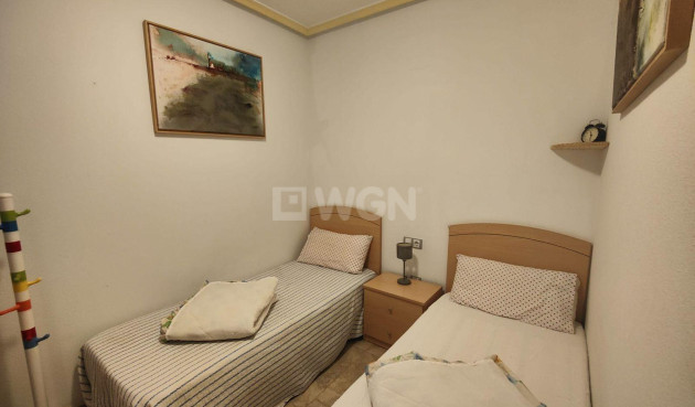 Odsprzedaż - Mieszkanie w bloku - Torrevieja - La Mata