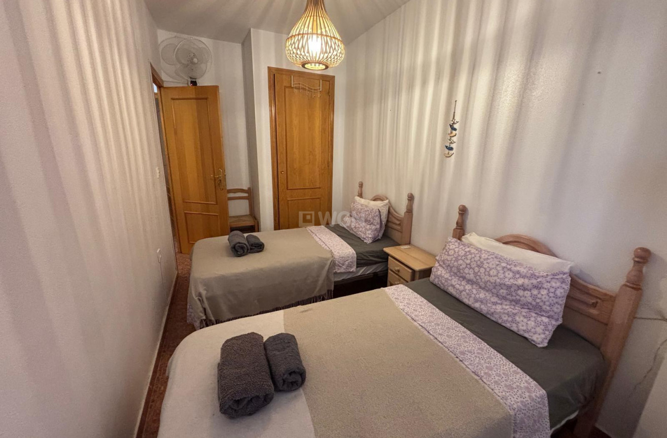 Resale - Apartment / flat - Torrevieja - Playa de los Locos