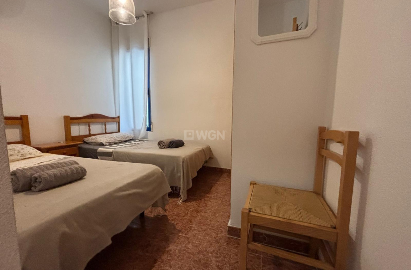 Resale - Apartment / flat - Torrevieja - Playa de los Locos