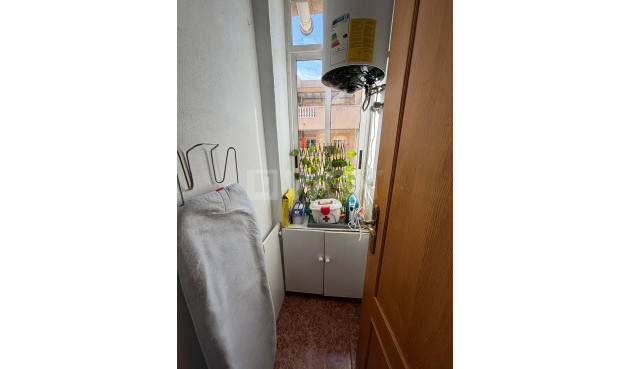 Resale - Apartment / flat - Torrevieja - Playa de los Locos