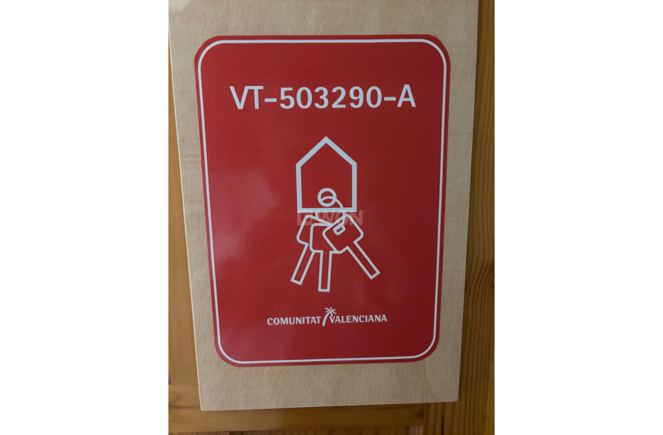 Resale - Apartment / flat - Torrevieja - Playa de los Locos