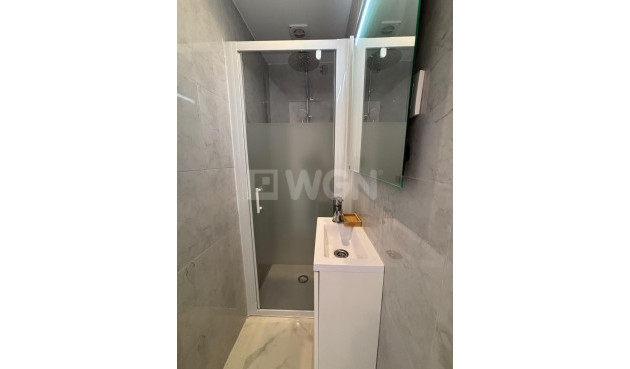 Odsprzedaż - Daszek - Torrevieja - Acequion