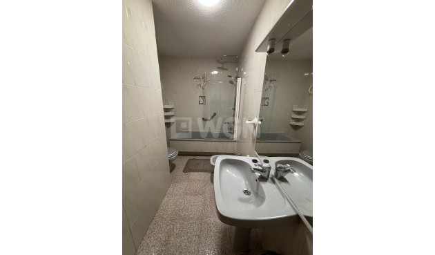 Resale - Apartment / flat - Torrevieja - Los Frutales