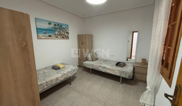 Resale - Apartment / flat - Torrevieja - Los Frutales
