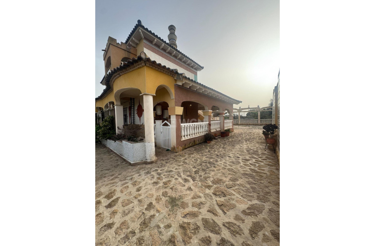 Odsprzedaż - Villa - Orihuela - La Campaneta
