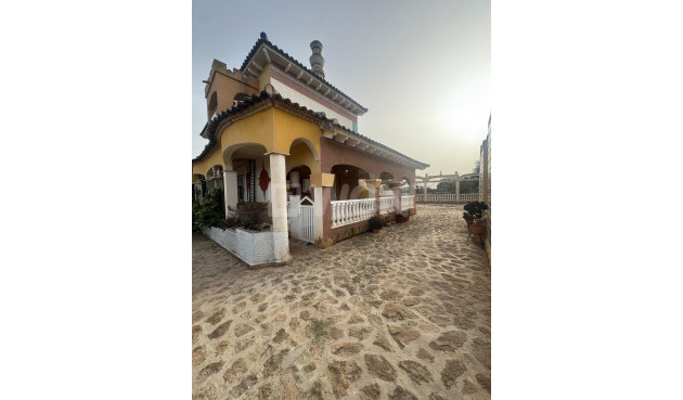 Odsprzedaż - Villa - Orihuela - La Campaneta