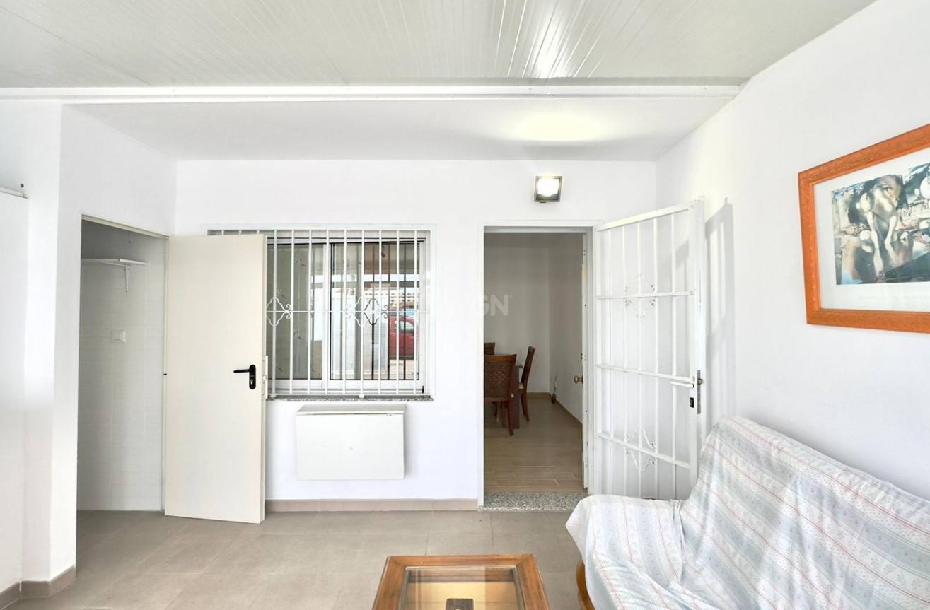 Odsprzedaż - Bungalow - Torrevieja - El Limonar