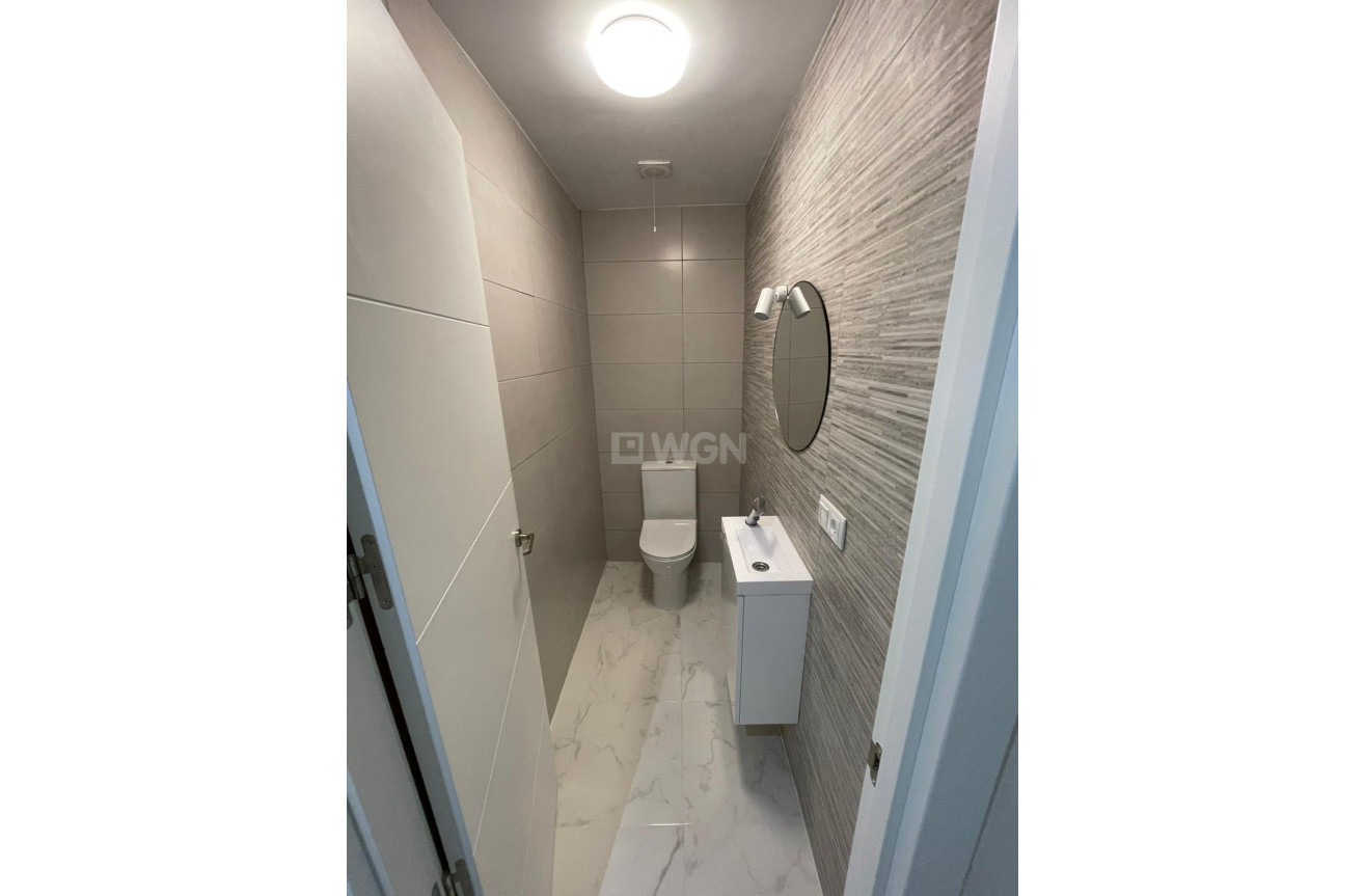 Odsprzedaż - Mieszkanie w bloku - Torrevieja - Costa Blanca