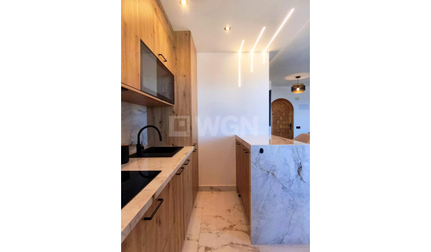 Resale - Apartment / flat - Torrevieja - Cabo Cervera