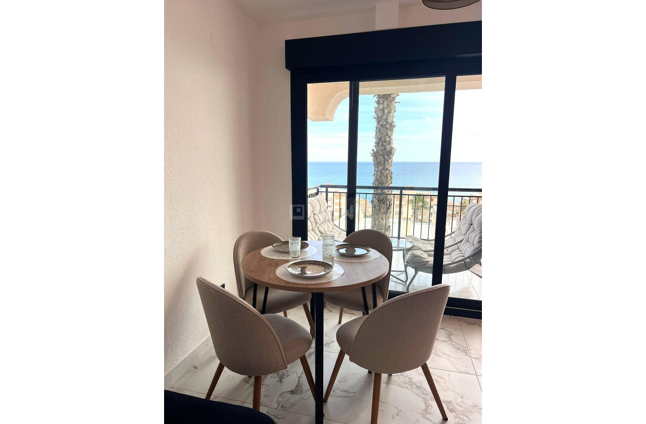 Resale - Apartment / flat - Torrevieja - Cabo Cervera