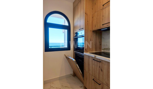 Resale - Apartment / flat - Torrevieja - Cabo Cervera