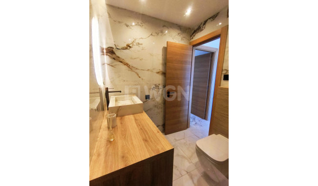 Resale - Apartment / flat - Torrevieja - Cabo Cervera