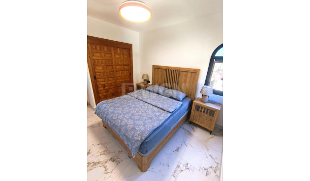 Resale - Apartment / flat - Torrevieja - Cabo Cervera