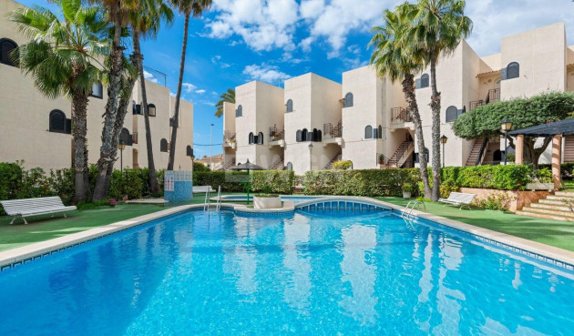 Resale - Apartment / flat - Torrevieja - Cabo Cervera