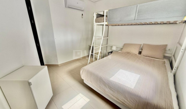 Odsprzedaż - Mieszkanie w bloku - Hacienda Riquelme Golf Resort - Inland