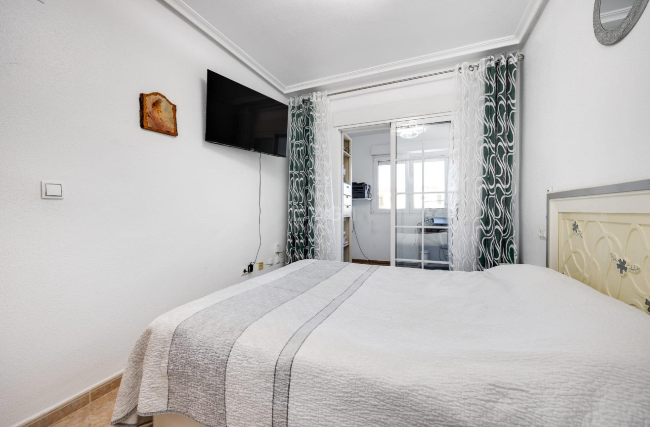 Odsprzedaż - Kamienica - Torrevieja - aguas nuevas