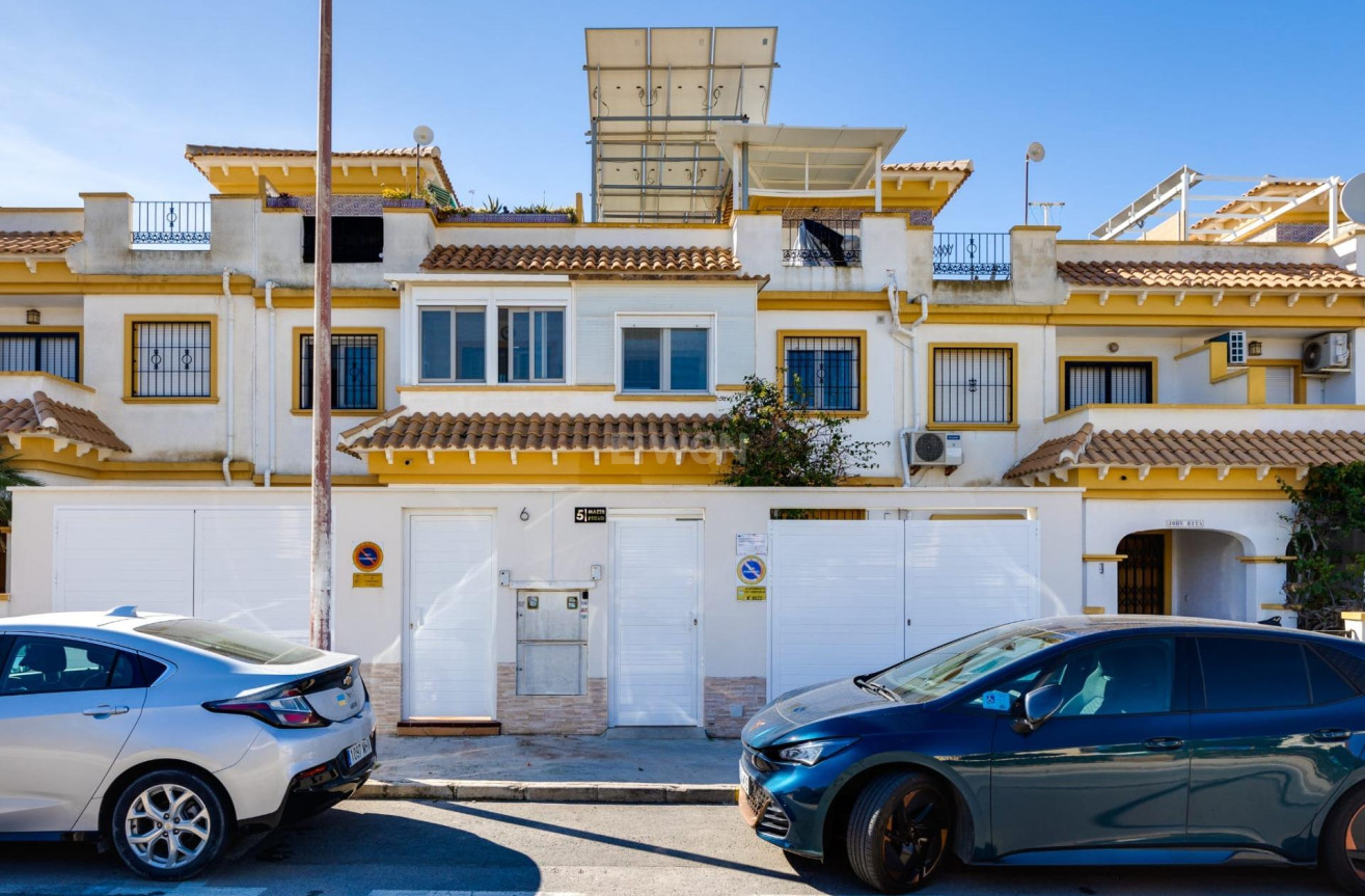 Odsprzedaż - Kamienica - Torrevieja - aguas nuevas