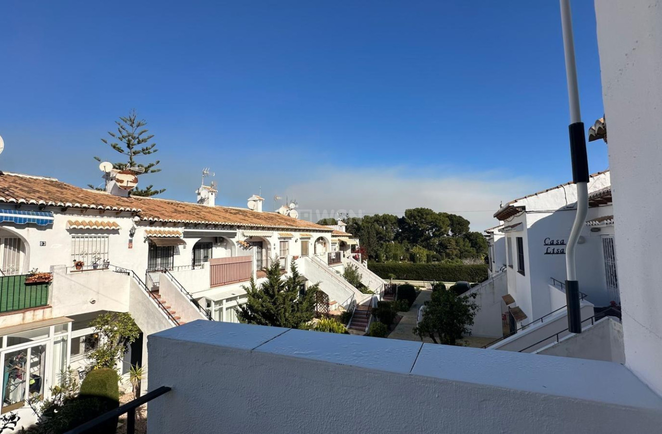 Odsprzedaż - Bungalow - Torrevieja - Los Balcones