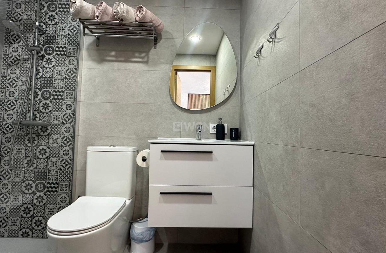 Odsprzedaż - Bungalow - Torrevieja - Los Balcones - Los Altos del Edén