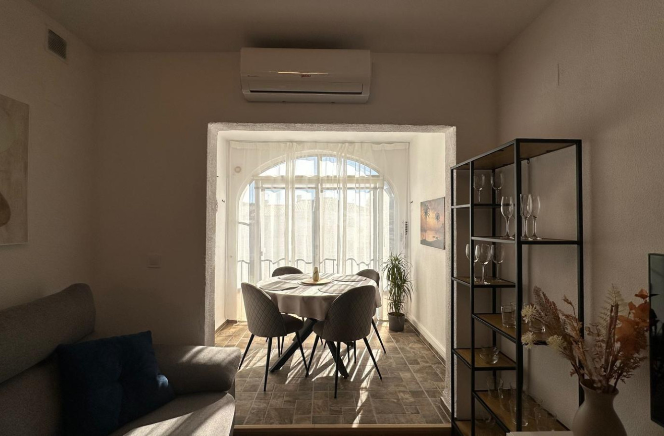 Odsprzedaż - Bungalow - Torrevieja - Los Balcones - Los Altos del Edén