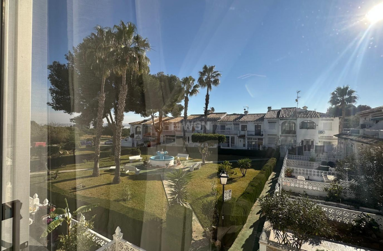Odsprzedaż - Bungalow - Torrevieja - Los Balcones - Los Altos del Edén