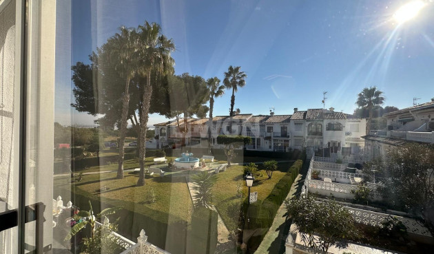 Odsprzedaż - Bungalow - Torrevieja - Los Balcones - Los Altos del Edén